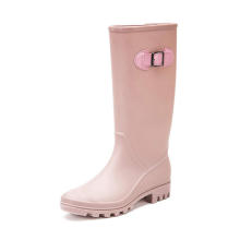 2020 Nuevo diseño de moda Botas de alta calidad Botas de lluvia de caucho natural al por mayor para mujeres